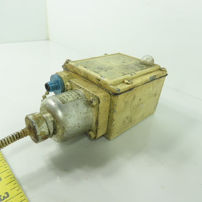 Square D GXW-2 Class 9025 Temperature Switch 85-145°F Range