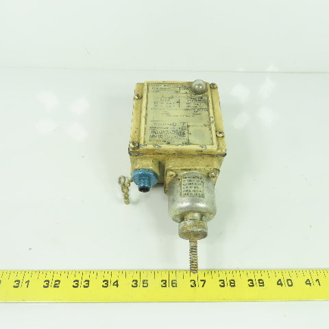 Square D GXW-2 Class 9025 Temperature Switch 85-145°F Range