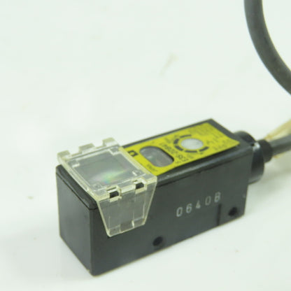 Omron E3S-2DB41 Photoelectric Sensor 12-24VDC