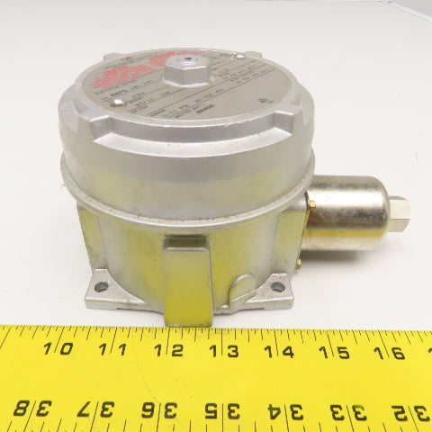 United Electric Controls Inc. 95715 152 480V 15A Pressure Switch 5-50PSI