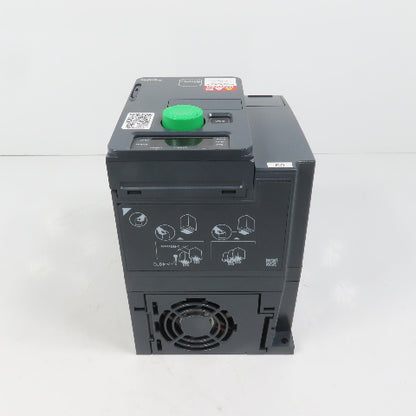 Schneider ATV320U07N4C Altivar 320 0.75kW / 1HP AC Drive VFD 380-480V 3PH 2.3A