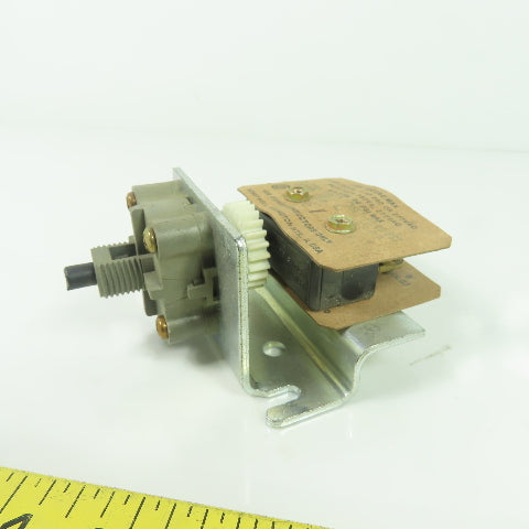 Honeywell P6588 1012 2 Pressure Switch Relay 235A 480VAC Max