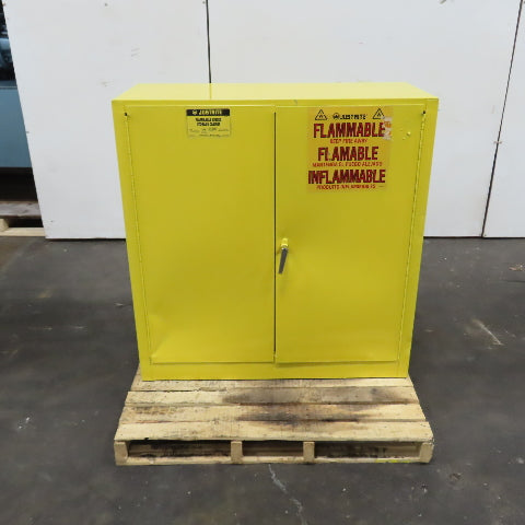Justrite 25300 30 Gallon Flammable Liquid Storage Cabinet 1 Shelf 44" x 43" x18"
