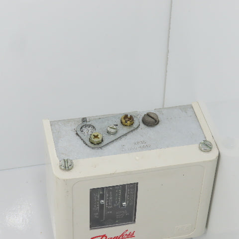 Danfoss 060-6012 KP35 Pressure Switch 0.2-7.5 Bar 1/4"