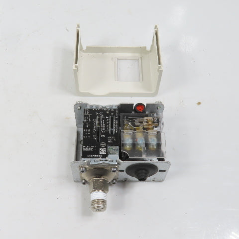 Danfoss 060-6012 KP35 Pressure Switch 0.2-7.5 Bar 1/4"