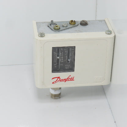 Danfoss 060-6012 KP35 Pressure Switch 0.2-7.5 Bar 1/4"