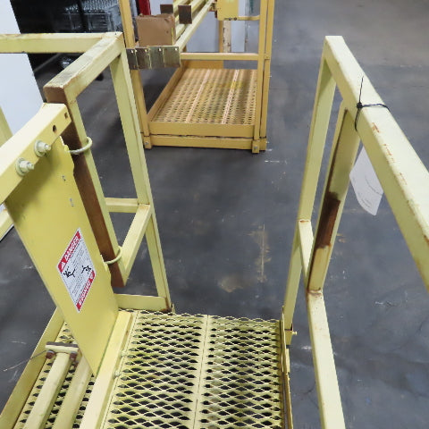 36" x 60" Scaffold Safety Cage Basket Platform W/ 42" Railing 18" Gate & 2 Posts
