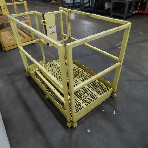 36" x 60" Scaffold Safety Cage Basket Platform W/ 42" Railing 18" Gate & 2 Posts