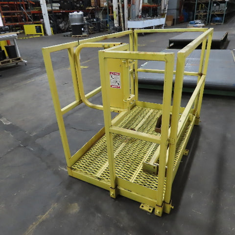 36" x 60" Scaffold Safety Cage Basket Platform W/ 42" Railing 18" Gate & 2 Posts