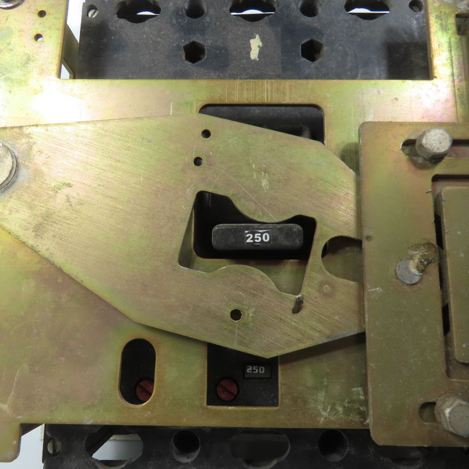 Allen Bradley 2146M-EBB Ser A 250A MCC Breaker Disconnect