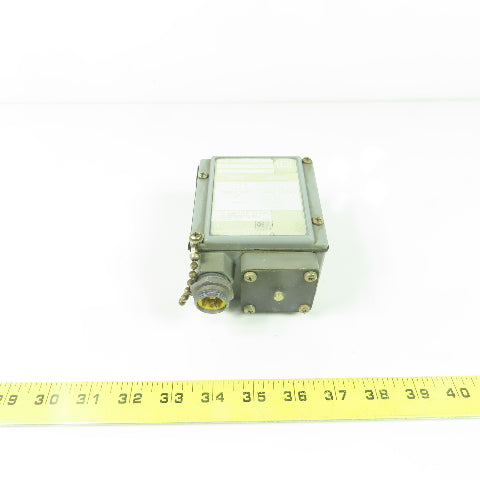 Square D GXW-2 Class 9025 Temperature Switch 85-145°F Range