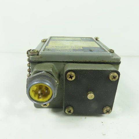 Square D GXW-2 Class 9025 Temperature Switch 85-145°F Range