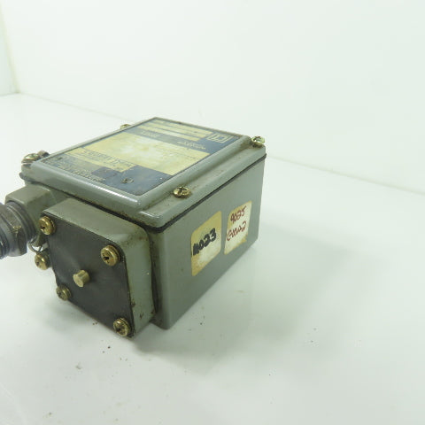 Square D GXW-2 Class 9025 Temperature Switch 85-145°F Range