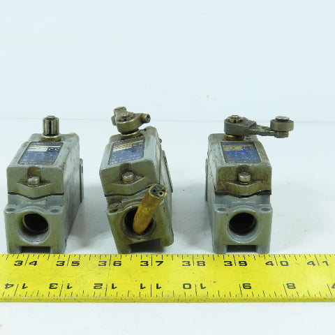 Square D AW12 Snap Action Spring Return Limit Switch 115-600VAC Lot Of 3