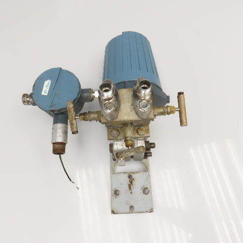 Foxboro E13DM 2000 PSI Electronic Pressure Transmitter 30-95VDC