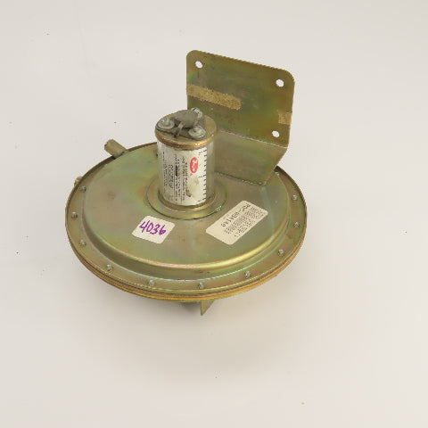 Dwyer 1638-1 Diaphragm Vertical Pressure Switch 10PSI Max 25PSI Surge 125/480VAC