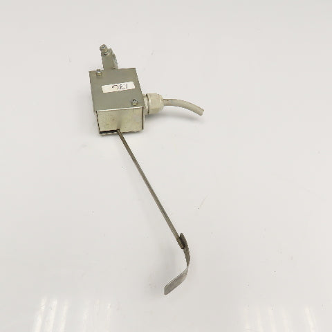 Normally Closed Flow Switch 125/250V Stainless Steel 7" Probe