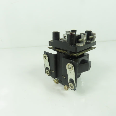 Allen Bradley 700-CL110A24 Ser B Control Relay 300VAC Max Nema A300 24V Coil