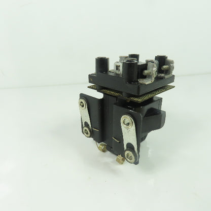 Allen Bradley 700-CL110A24 Ser B Control Relay 300VAC Max Nema A300 24V Coil