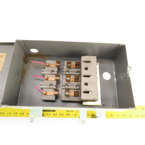Federal Noark FP 233 30A Cover Operated Fusible Plug-In Bus Switch 3P 230VAC