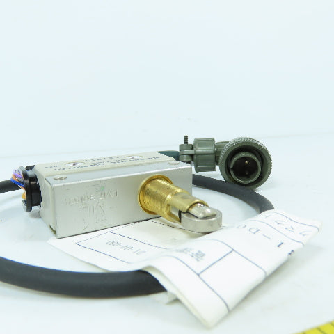 Fanuc Matsushita A05B-1031-D005 AZ7311 Roller Plunger Limit Switch W/ Cable&Plug