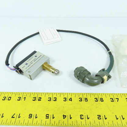 Fanuc Matsushita A05B-1031-D005 AZ7311 Roller Plunger Limit Switch W/ Cable&Plug