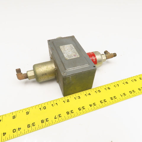 United Electric J27KB 4357-1 Differential Pressure Switch 0-6PSI 125/250VAC