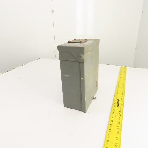 Cutler Hammer 100A Raintight Safetybreaker Loadcenter 120/240V 1PH 3W
