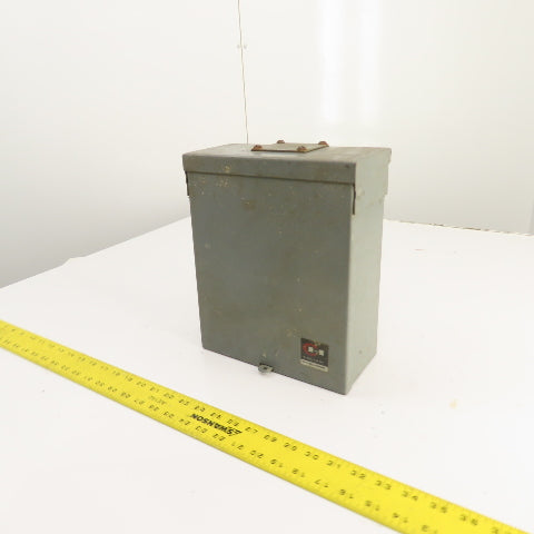Cutler Hammer 100A Raintight Safetybreaker Loadcenter 120/240V 1PH 3W