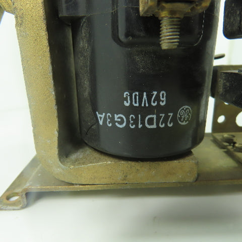 General Electric IC2820 C100B12 Relay 600V 10A