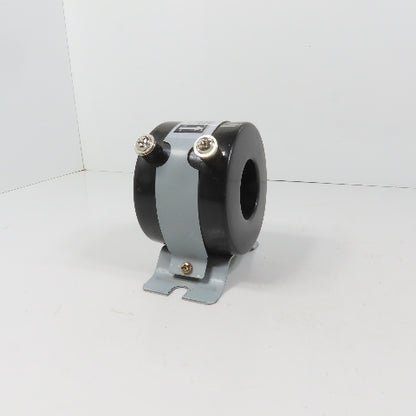 Daxing Electric JIS C1731 0.6kV Current Transformer 15VA Pri 50A Sec 5A