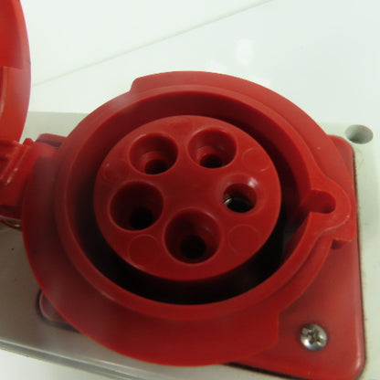 Gewiss GW 66 320 3-Pole Interlocked Socket Outlet 200-415V IP55