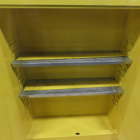Global 20 Gallon 2-Shelf Flammable Liquid Storage Cabinet 34-1/2"x 12-1/2" x 44"