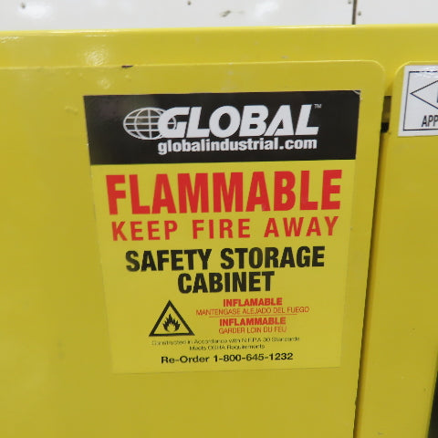 Global 20 Gallon 2-Shelf Flammable Liquid Storage Cabinet 34-1/2"x 12-1/2" x 44"