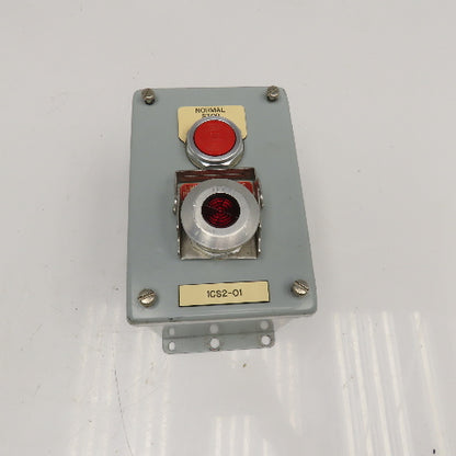 Allen Bradley 800T-FXQ24 Two Button Stop E-Stop Switches In Enclosure 24V AC/DC