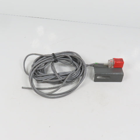 Fotek PL-05NB-S Inductive Proximity Sensor Switch W/ Mount 10-30VDC Lot Of 2