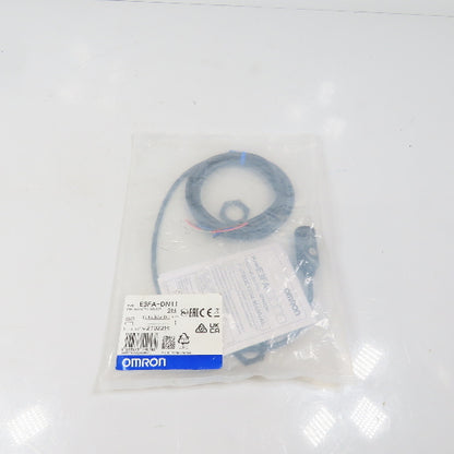 Omron E3FA-DN11 M18 Threaded Barrel Photoelectric Sensor 10-30VDC Class 2