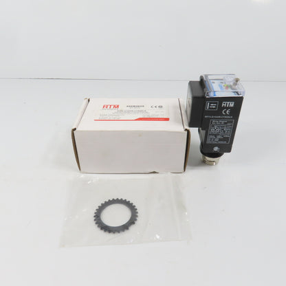 HTM RF74-D1520R-CY9Q5LN Photoelectric Sensor 1.52m Range New
