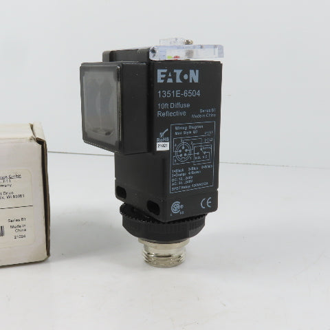 Eaton 1351E-6504 Photoelectric Sensor 10 Ft. Range Diffuse Reflective NEW