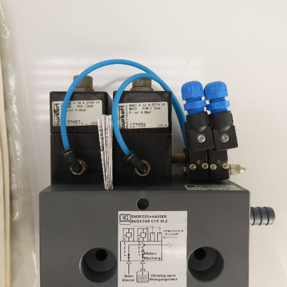 Endress + Hauser CYR 10Z-E12 ChemoClean Injector Unit Controller CYR 10 Z NEW