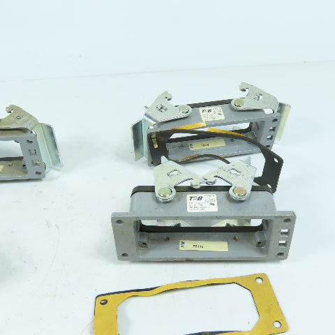 T&B Thomas & Betts PB116 Panel Mount Base 16Pl Socket W/End Locking Lever Lot/6