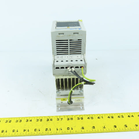 Allen Bradley 160S-AA02NSF1 SerC 0.37 / 0.5HP AC Drive 200-230V 3PH 2.3A 0-240HZ