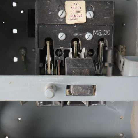 General Electric DE361R Flex-A-Plug 30A 600V 3 Pole Fusible Bus Tap Bus Plug