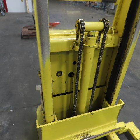 Crown B-57 1500LBS Capacity 12V Electric Straddle Lift Pallet Stacker 36x3"Forks
