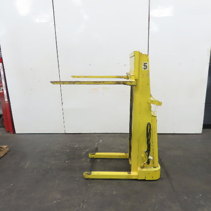 Crown B-57 1500LBS Capacity 12V Electric Straddle Lift Pallet Stacker 36x3"Forks