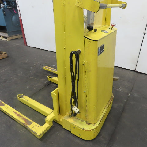 Crown B-57 1500LBS Capacity 12V Electric Straddle Lift Pallet Stacker 36x3"Forks