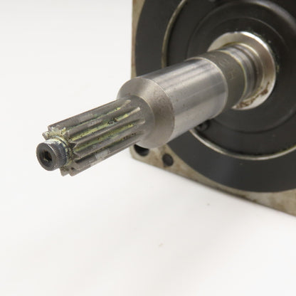 Yaskawa SGMP-08AWYR42 750V 200V 3000RPM AC Servo Motor