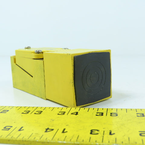 Turck Ni20NF-CP40-BZ3X Combi-Prox Inductive Proximity Sensor 20-250VAC