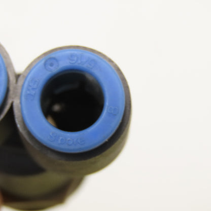 SMC 3/8 BSPT x 5/8" Push To Connect Wye Y Fitting Lot of 2