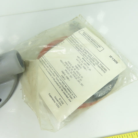 Crouse Hinds 0302441 Fixture Fitting New W/ Seals
